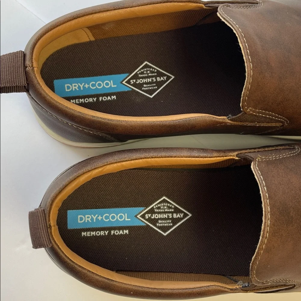ST JOHN’S BAY DRY+COOL MEMORY FOAM LOAFERS